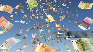 从李嘉诚到你我：金融智慧的传承与东莞人的机遇