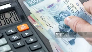 信用崩盘？别慌！东莞打工人自救指南，告别负债焦虑，重塑个人信用 poster